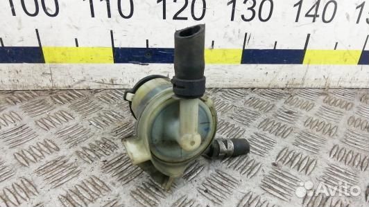 Бачок гу toyota RAV 4 ZCA2 (99G13NO01)