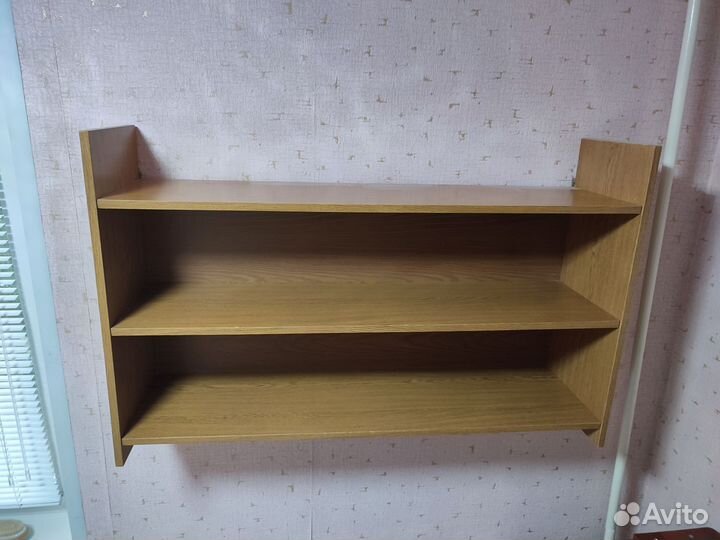 Полка книжная настенная