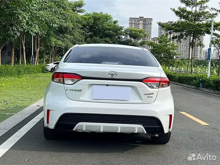 Toyota Corolla 1.8 CVT, 2021, 15 236 км
