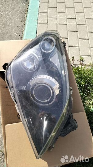 Продам переднюю фару правую под ксенон Опель Н