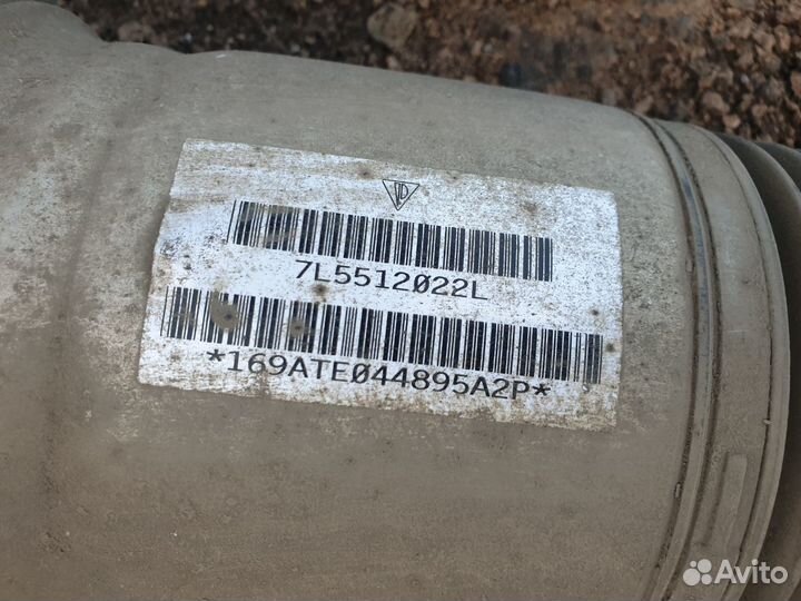 Пневмостойка задняя правая vw touareg cayenne q7