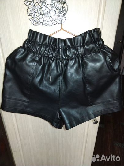 Шорты женские