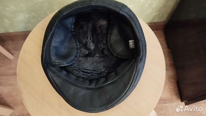 Мужская кожаная кепка