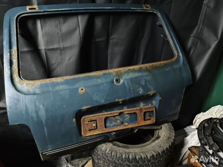 Крышка багажникаваз 21214
