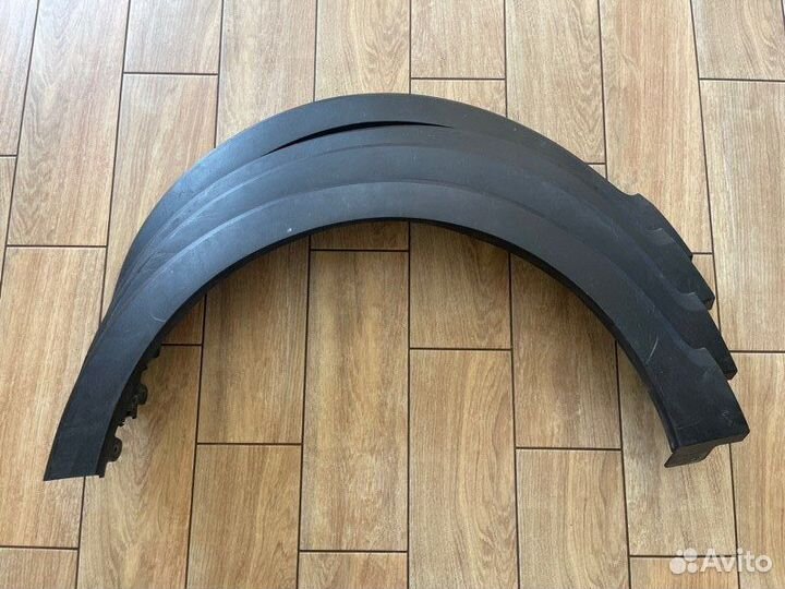 Накладка крыла передняя левая Renault Kaptur С