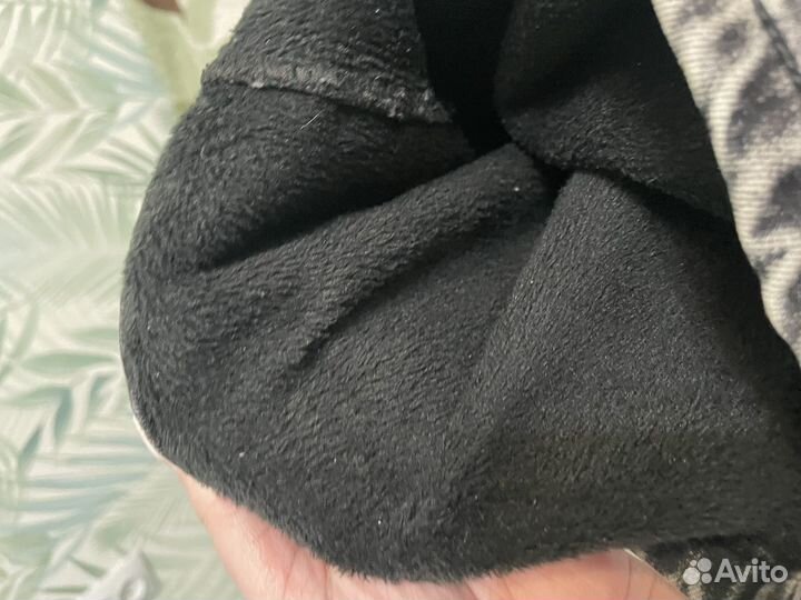 Джинсы и свитер для девочки