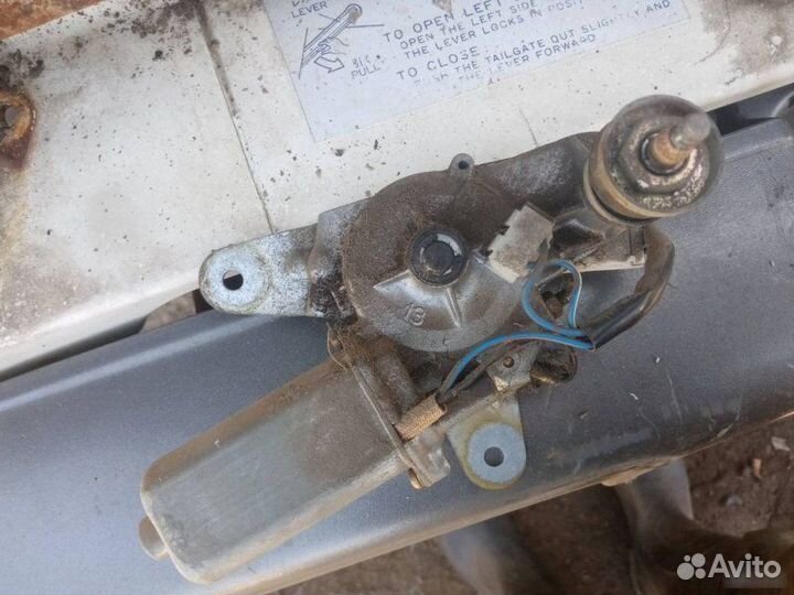 Моторчик дворника задний Opel Monterey A 1993