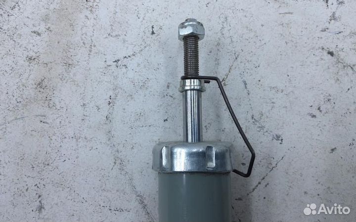 Амортизатор задней подвески Kia Sportage 3 4WD 