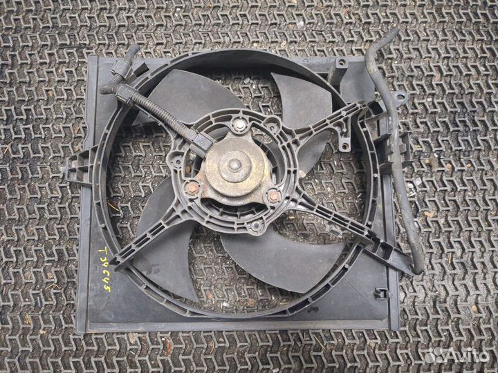 Вентилятор радиатора Mitsubishi Carisma, 2003