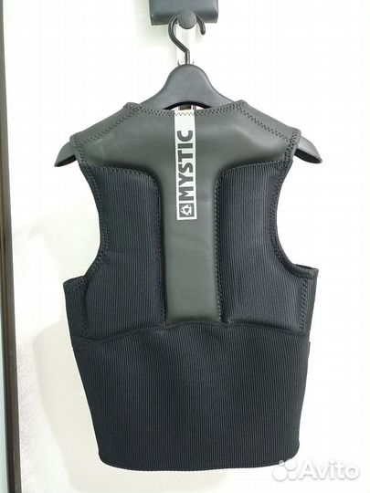 Неопреновый жилет для кайта Mystic