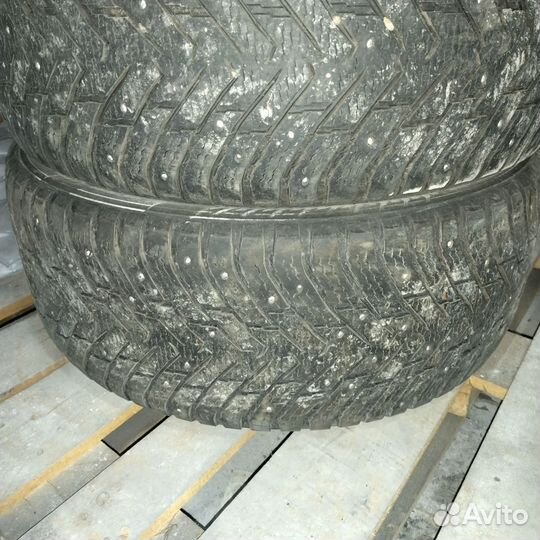 Nokian Tyres Hakkapeliitta 9 SUV 275/45 R21 110T