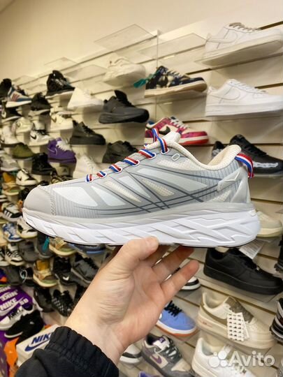 Кроссовки Hoka One One