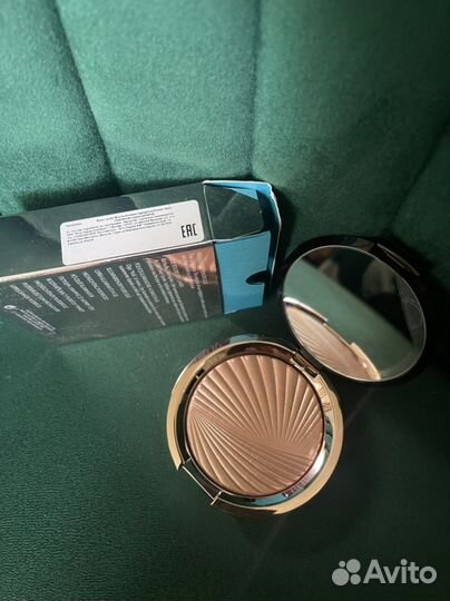 Компактная пудра - хайлайтер Estee lauder