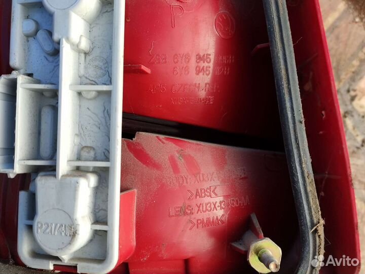 Задние фонари Шкода фабиа 1 y6