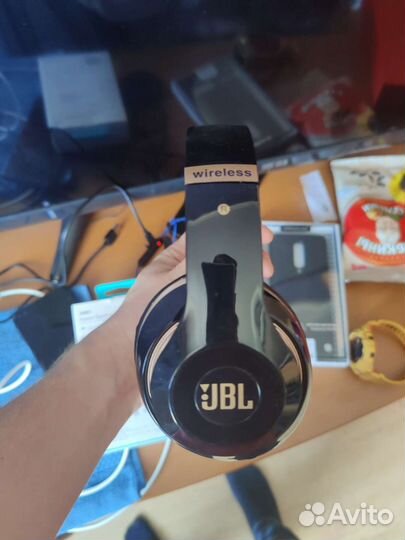 Беспроводные наушники