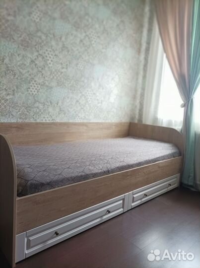 Кровать подростковая