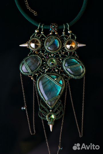 Украшения из натуральных камней