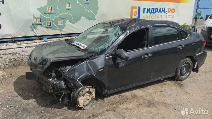 Кнопка обогрева заднего стекла Nissan Almera (G15)