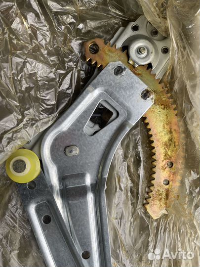 Стеклоподъемника Механизм mitsubishi MB421443