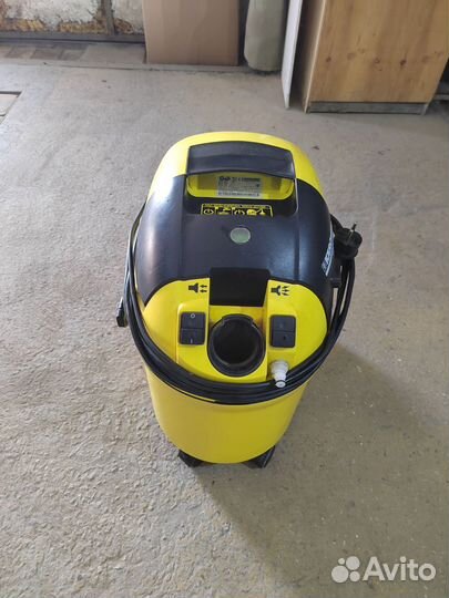 Моющий пылесос karcher