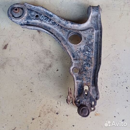 Рычаг передний фольксваген гольф 2.Чери Бонус а13