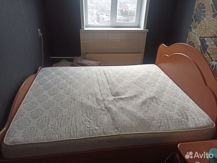 Матрас 160х200 бу