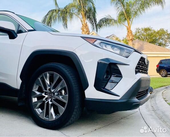Накладки на передний бампер Toyota RAV4 (2019+)