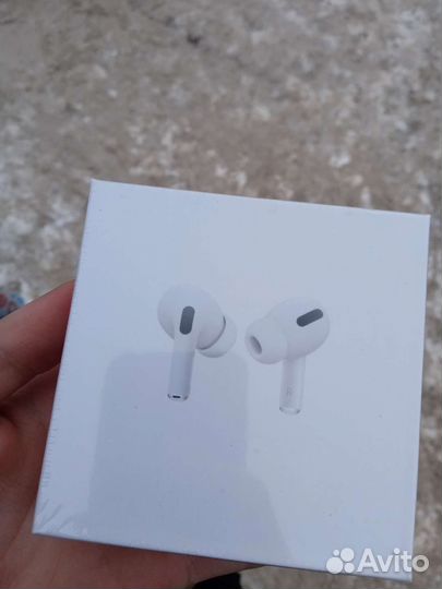 Наушники airpods