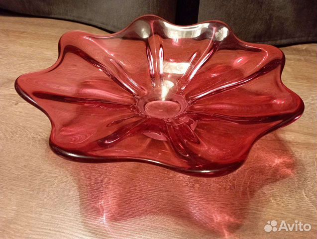 Интерьерное блюдо из гутного стекла