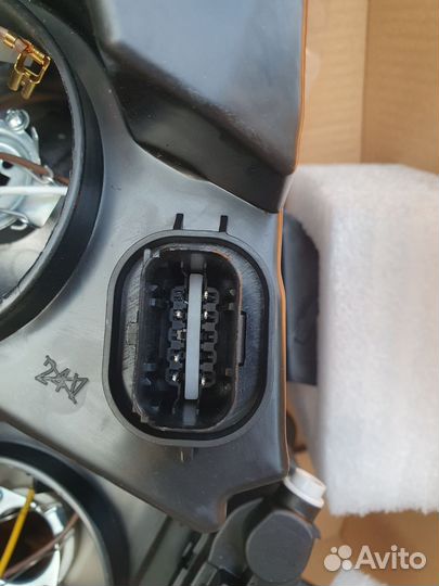 Фара передняя левая правая renault master 3