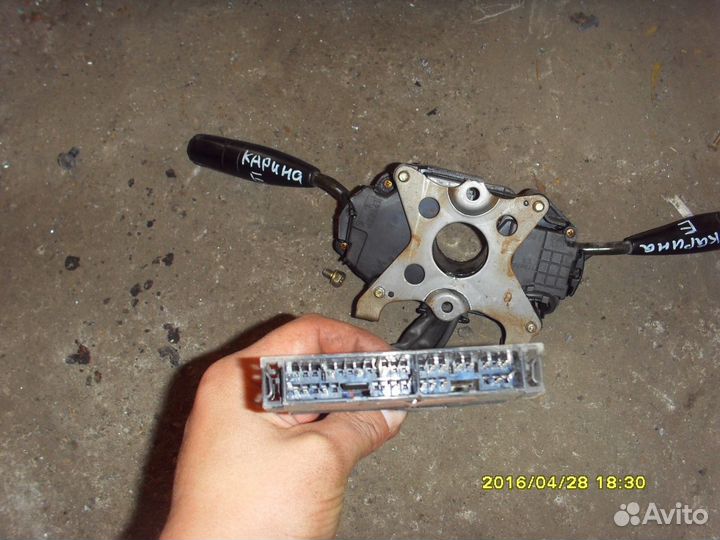 Механизм переключателей подрулевой Тойота Карина Е