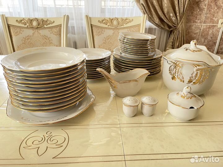 Набор столовой посуды винтажный