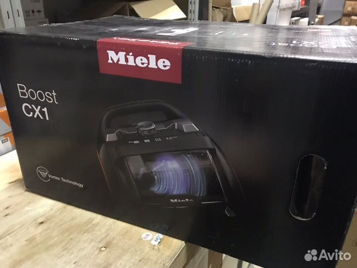 Пылесос Miele Boost CX1, 890Вт черный