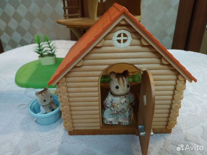 Сильвания Фемели Sylvanian домик на дереве с белка