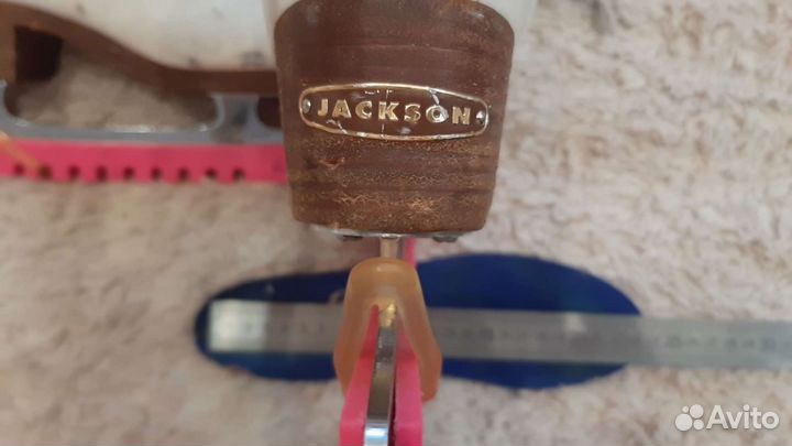 Коньки фигурные