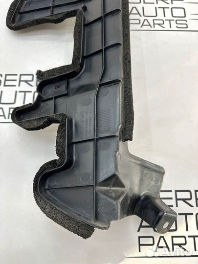 Дефлектор радиатора передний левый Nissan Juke