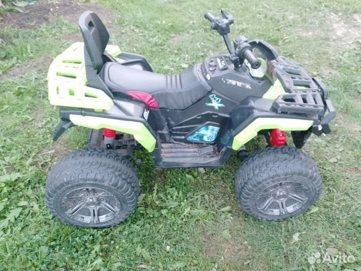 Продается квадроцикл электрический детский