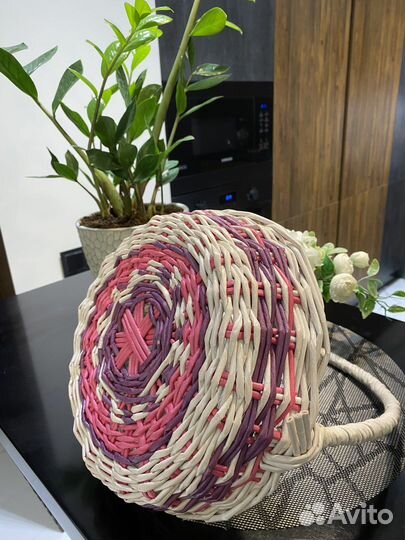 Плетеные корзинки из бумажной лозы