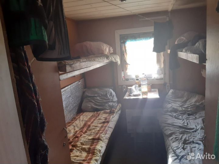 Вагон на колесах