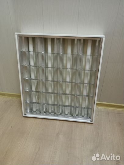 Светильник потолочный