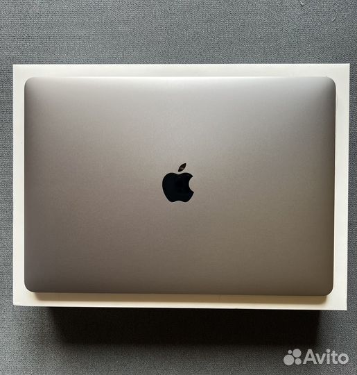 Apple macbook pro 13 m1