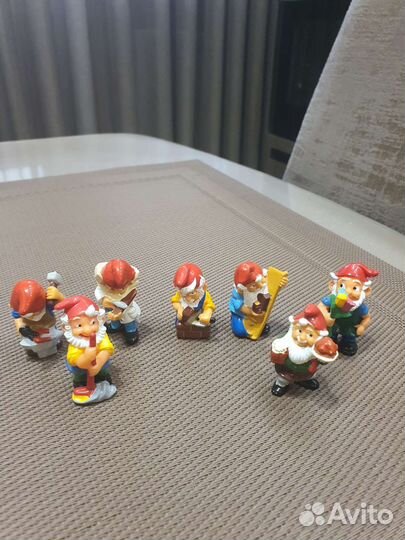 Игрушки из киндер сюрприза 90-х годов