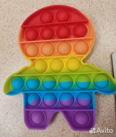 Развивающие игрушки для малышей пакетом