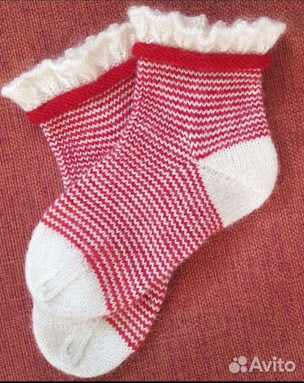 Вязанные носки ручной работы