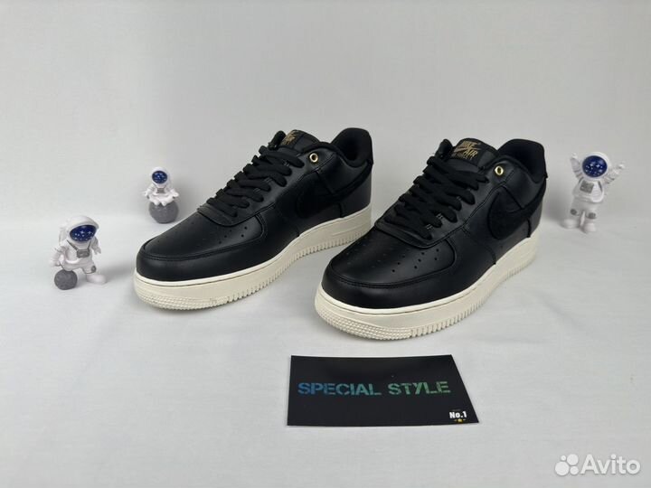 Nike Air Force 1 Premium Black Pack