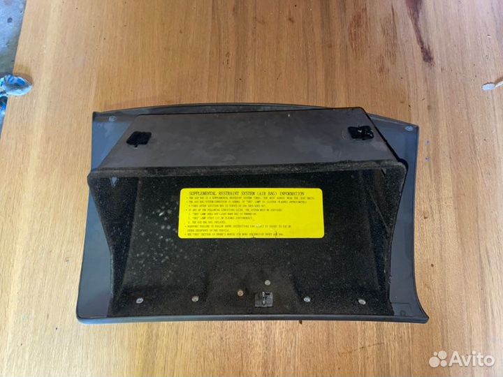 Бардачок Kia Magentis EF G4JP 2005