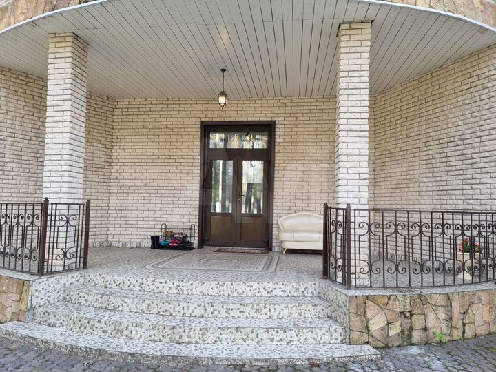 Дом 300 м² на участке 40 сот.