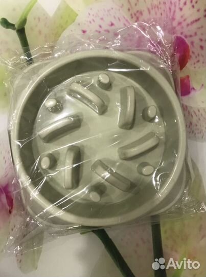 Миска лабиринт для собак и кошек