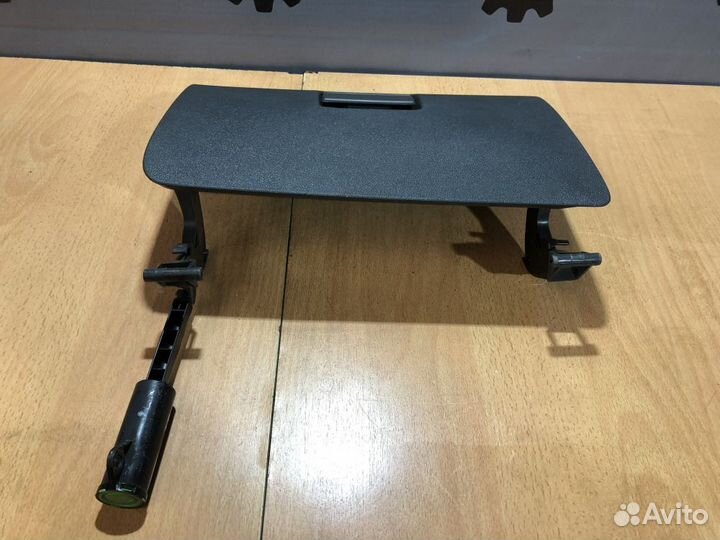 Бардачок Ford Focus