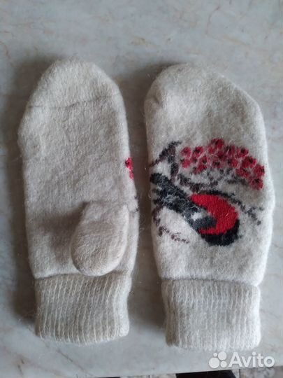 Шерстяные варежки